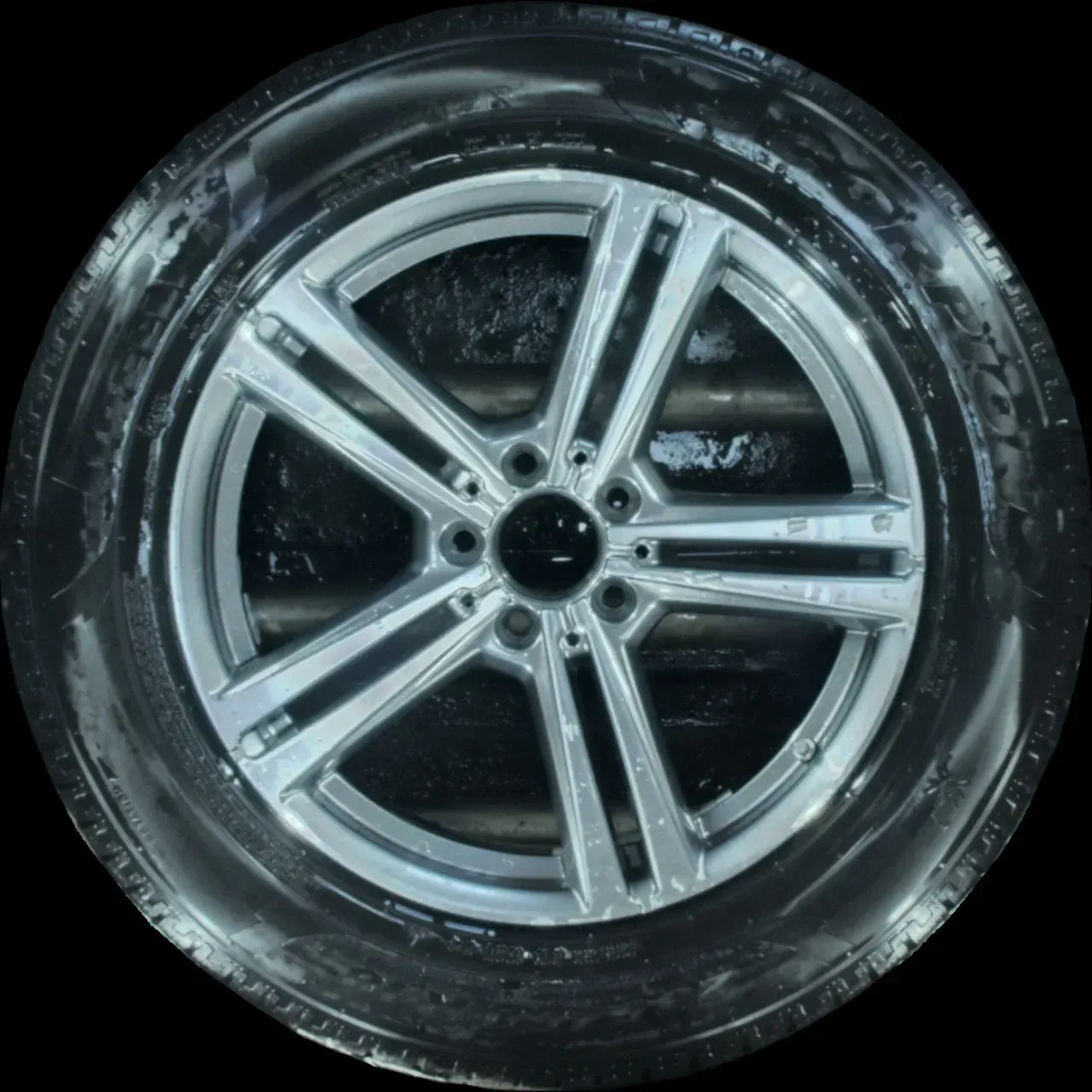 235/60 R18 103H WINTERREIFEN GLC W253 18 ZOLL ALUMINIUM KOMPLETTSATZ 4MM - Bild 1