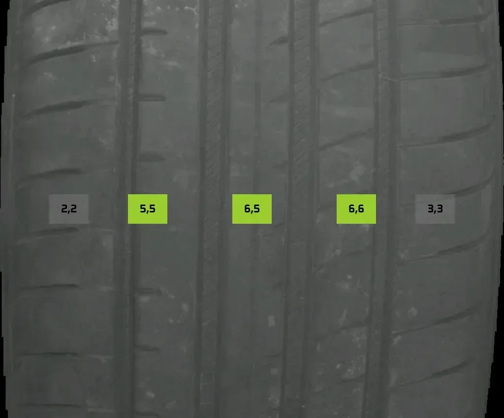 4x Sommerreifen 225/40 R19 96Y Goodyear Eagle F1 DOT 3222 / 2422 4-5mm - Bild 1