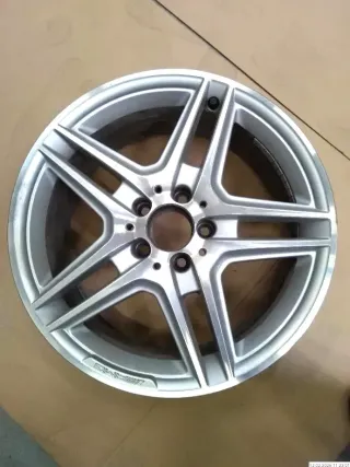 Mercedes E-Klasse W207 Cabrio AMG 8 X 18 ET45 LK112 A2074011502 – Originalfelge - Bild 1