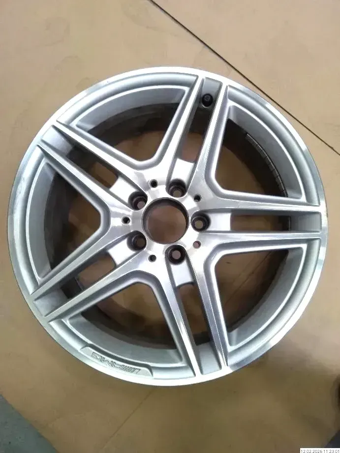 Mercedes E-Klasse W207 Cabrio AMG 8 X 18 ET45 LK112 A2074011502 – Originalfelge - Bild 1