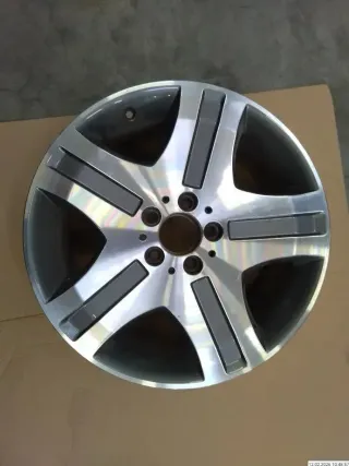 Mercedes S-Klasse W221 8,5 X 18 ET43 LK112 A2214015202 – Originalfelge - Bild 1