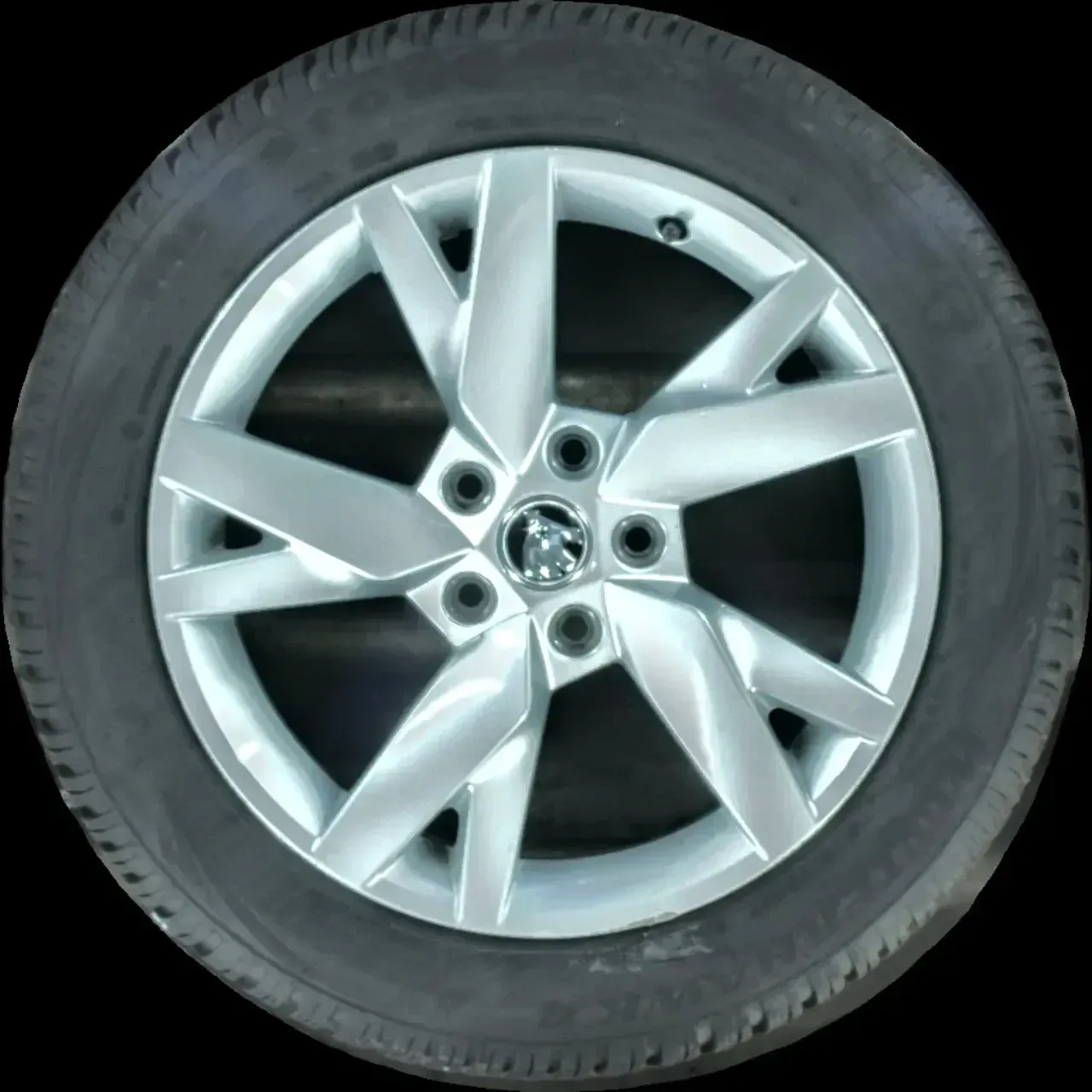 205/55 R17 95V WINTERREIFEN SKODA OCTAVIA NX 17 ZOLL ALU KOMPLETTSATZ 5-6MM - Bild 1